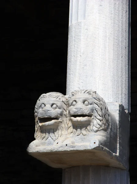 Columnas en Delos, Grecia — Foto de Stock