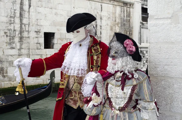 Traditional venetian luxurious costume — Stock Photo, Image