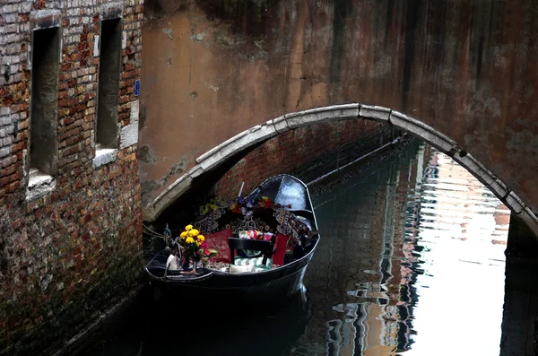 Boot gondel in Venetië — Stockfoto