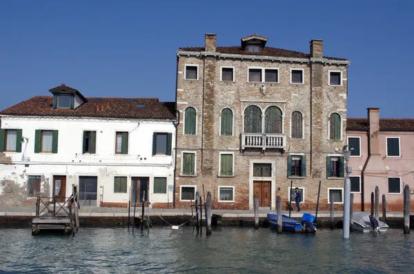 Gebouwen en huizen op canal Grande in Venetië, Italië — Stockfoto