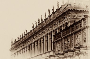 Venedik'te San Marco Meydanı pallace