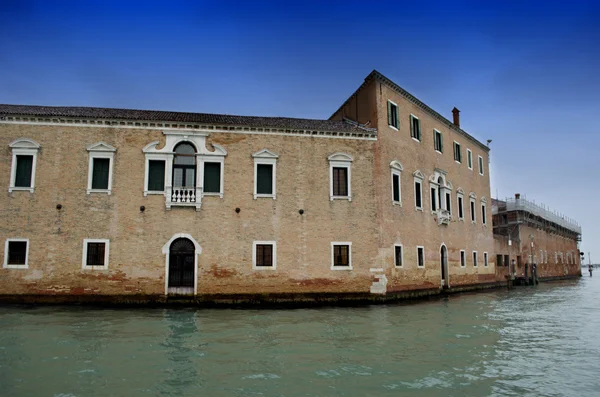 Bygninger i vandet i Venedig - Stock-foto