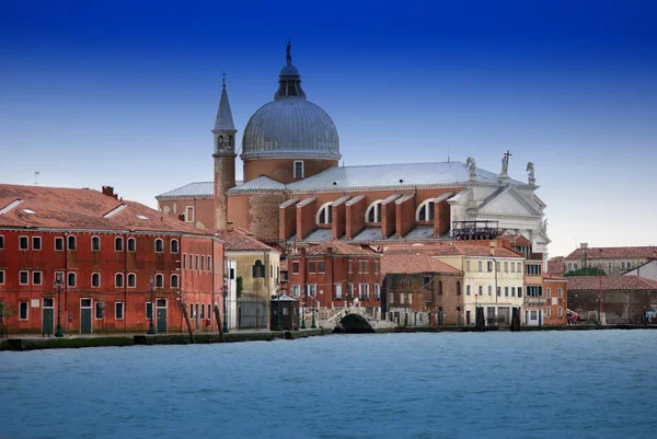 Church by the grand channel in Venice,Italy — Stock Photo, Image