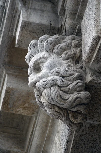 Testa di pietra veneziana a Venezia — Foto Stock