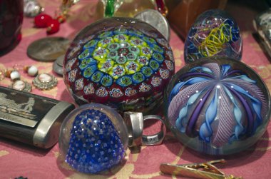 eski murano oval topları Venedik