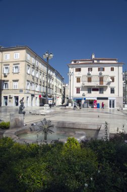 Rijeka, Jelacicev Meydanı Çeşmede