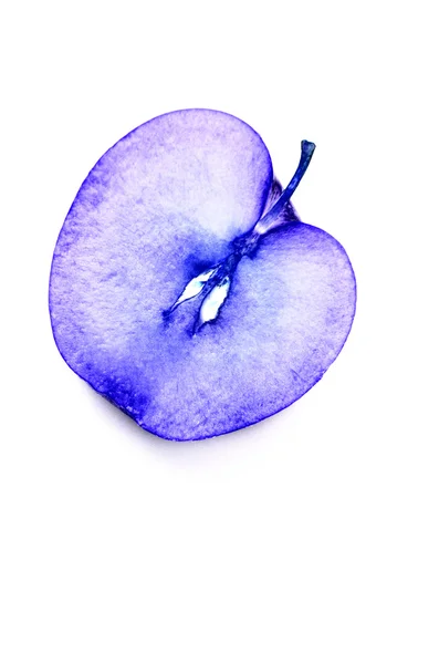 Beyaz arka plan üzerinde izole taze mavi elma — Stok fotoğraf