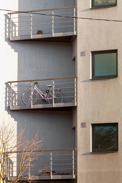 Three Balconies Wall Concrete Building Someone Keeping His Bike Balcony — Stock Photo, Image