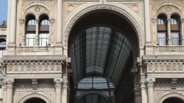 Vittorio emanuele Galerisi, milan
