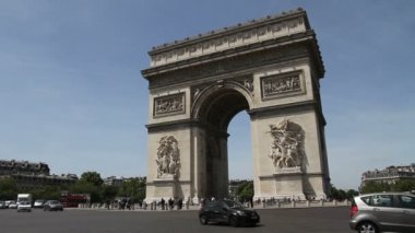 Zafer Takı, Paris