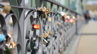 aşk kilitleri Köprüsü'nde Frankfurt