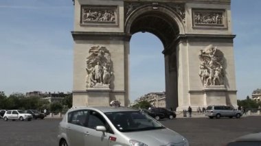 Zafer Takı, Paris