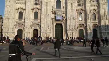 Milan İkili, İtalya.