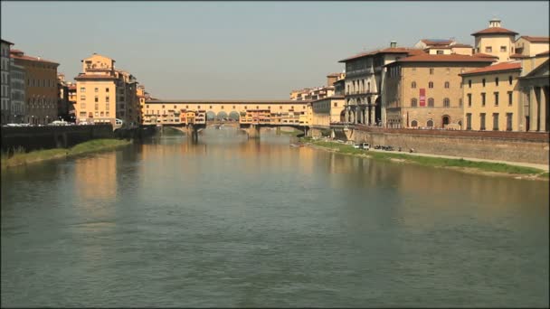 Ponte vecchio, florenz — Stockvideo