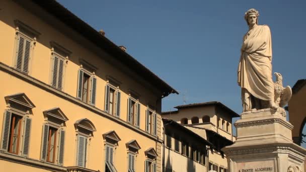 Dante alighieri standbeeld, florence — Stockvideo