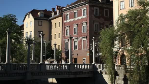 Cobblers' Bridge, Ljubljana — Stock Video
