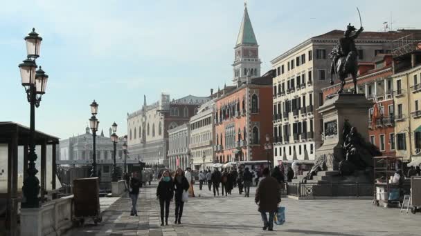 Памятник Виктору Эммануилу II (Витторио Эммануил II) в Венеции — стоковое видео
