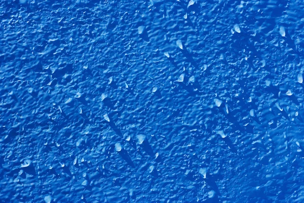 Goutte d'eau à la surface — Photo