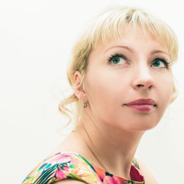 Güzel bir kadının portresi.