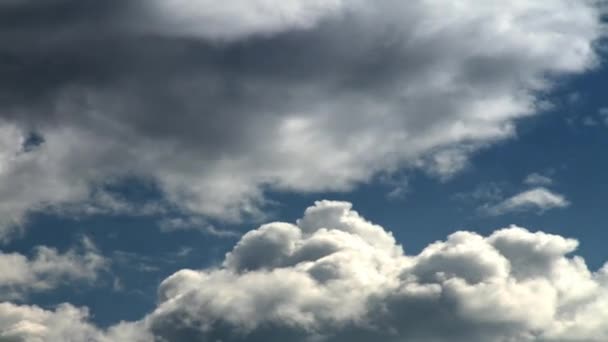 Klarer Himmel — Stockvideo