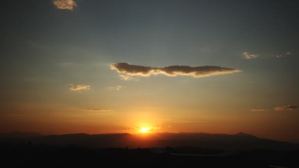 Zeitraffer bei Sonnenuntergang — Stockvideo