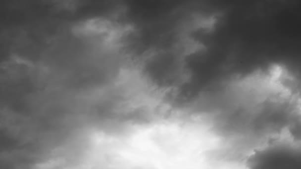 ciel bleu nuages laps de temps 