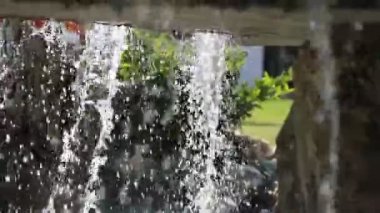 Çeşme splash su