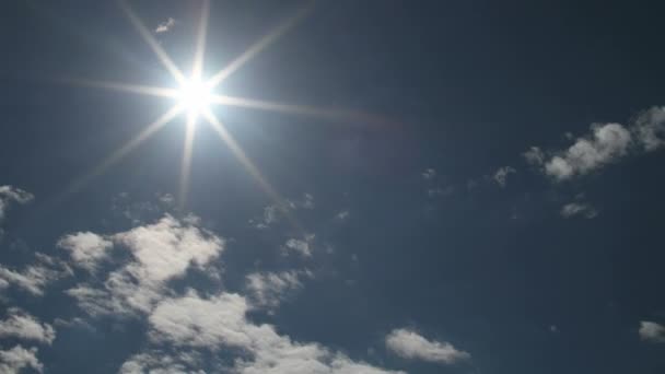 Céu azul nuvens tempo lapso — Vídeo de Stock