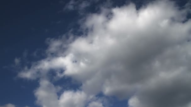 Céu azul nuvens tempo lapso — Vídeo de Stock