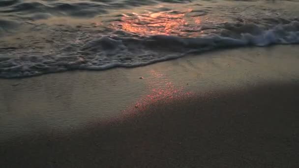 Welle Sonnenuntergang Strand — Stockvideo
