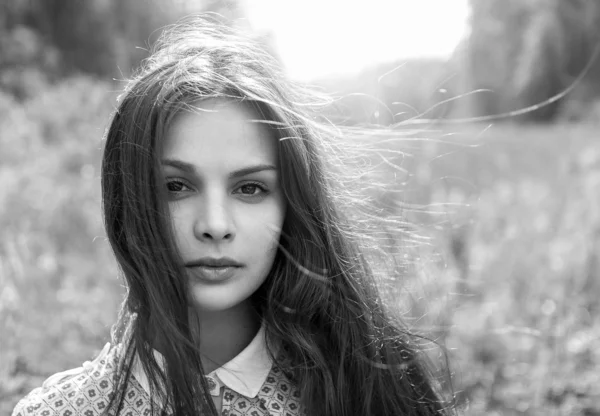Emotional black and white portrait of a young girl — Stock Photo, Image
