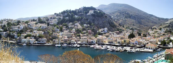 symi port pitoresk Panoraması