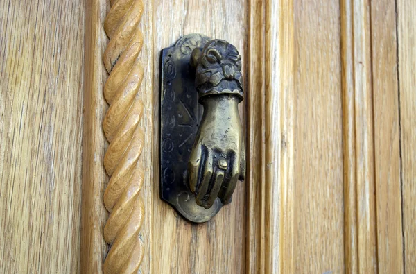 Antik el doorknocker gelen bakır