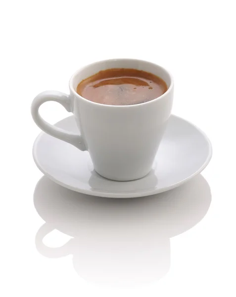Tazza con caffè espresso isolato su bianco — Foto Stock