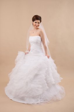  beyaz örtü ile Bayan portresi