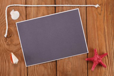 boş kağıt ip ve deniz yıldızı