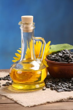 Ayçiçek yağı, tohum ve ayçiçeği