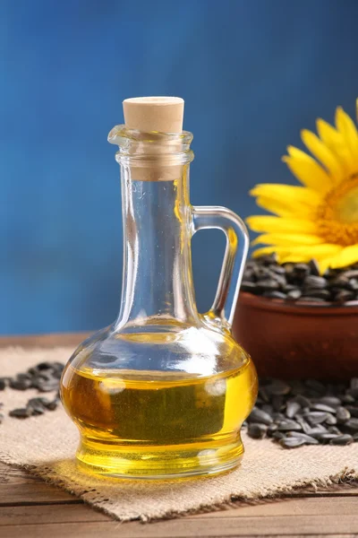 Olio di girasole, semi e girasole — Foto Stock