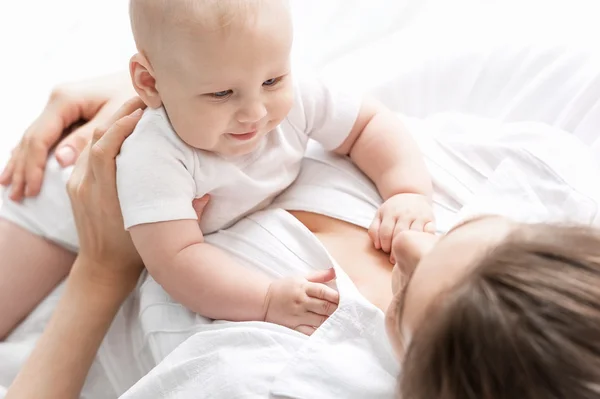 Mother and baby — Stock Photo, Image