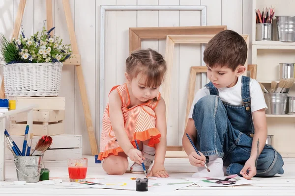 Pequeños artistas — Foto de Stock