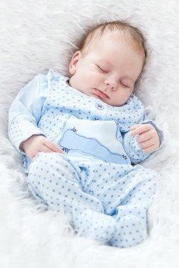 uyuyan bebek portresi