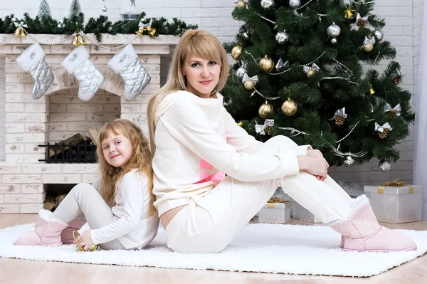 Mother with daughter — Stock Photo, Image