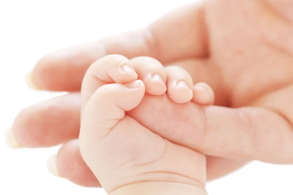 La mano del niño en la mano de la madre — Foto de Stock