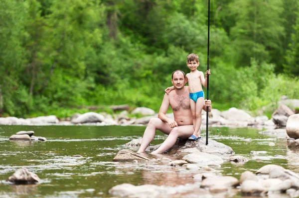 Père et fils pêche — Photo