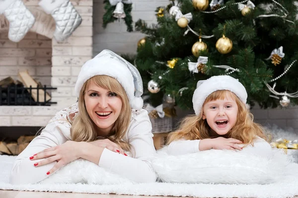 Mother with daughter — Stock Photo, Image