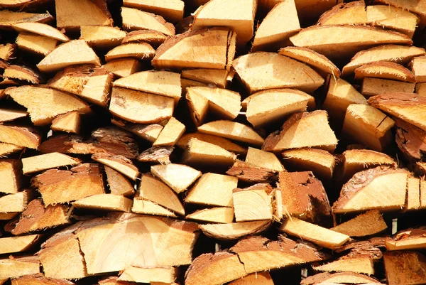 Lenha em pilha de madeira — Fotografia de Stock
