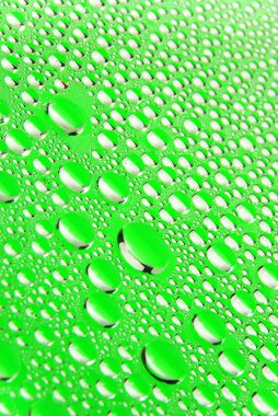 Camdaki su damlaları