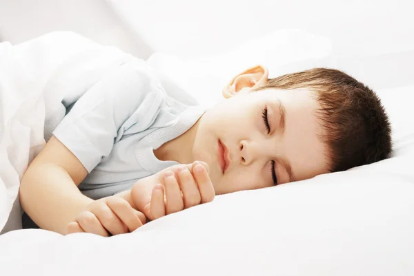 Schlafender Junge — Stockfoto