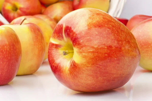 成熟多汁的苹果 — 图库照片