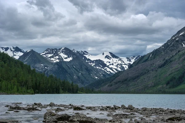 Paisaje de montaña — Foto de Stock